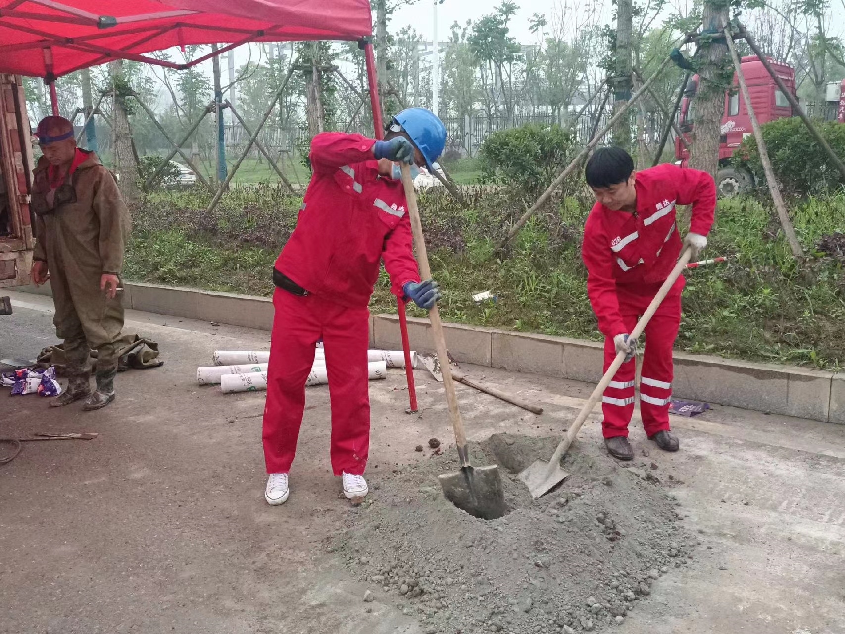 元谋管道疏通哪家好】及时进行市政管道清淤